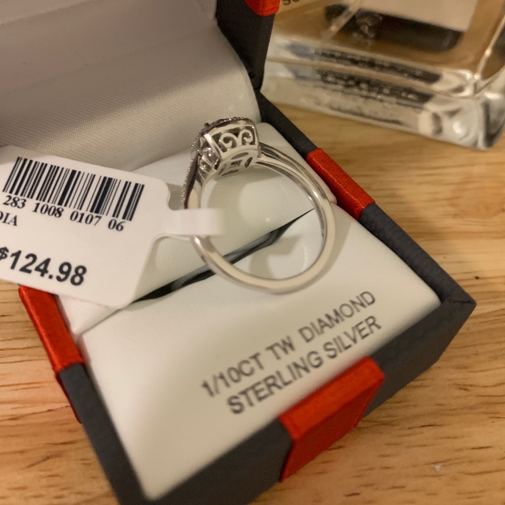 Genuine Diamond Sterling Silver Cocktail Ring Size 7 - Picture 3 of 6